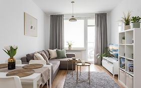 Golden Apartments Warsaw - Stylish & Sunny - Pereca Residence, City Center